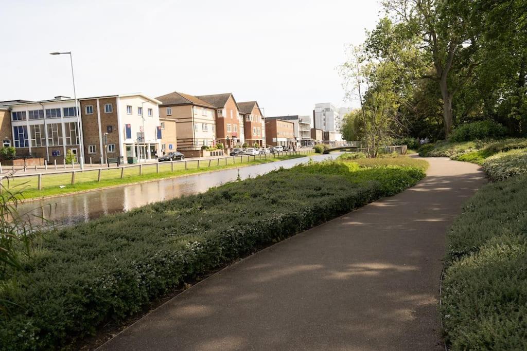 Hemel Apartments - Riverside Retreat Hemel Hempstead Exterior foto